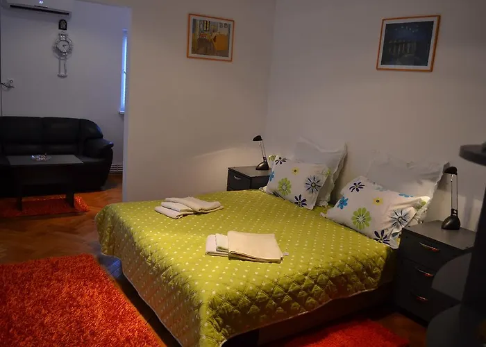 Victoria * Βουκουρέστι