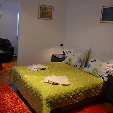 Victoria Studio * Bucharest