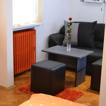 Victoria Studio Apartment Bucharest